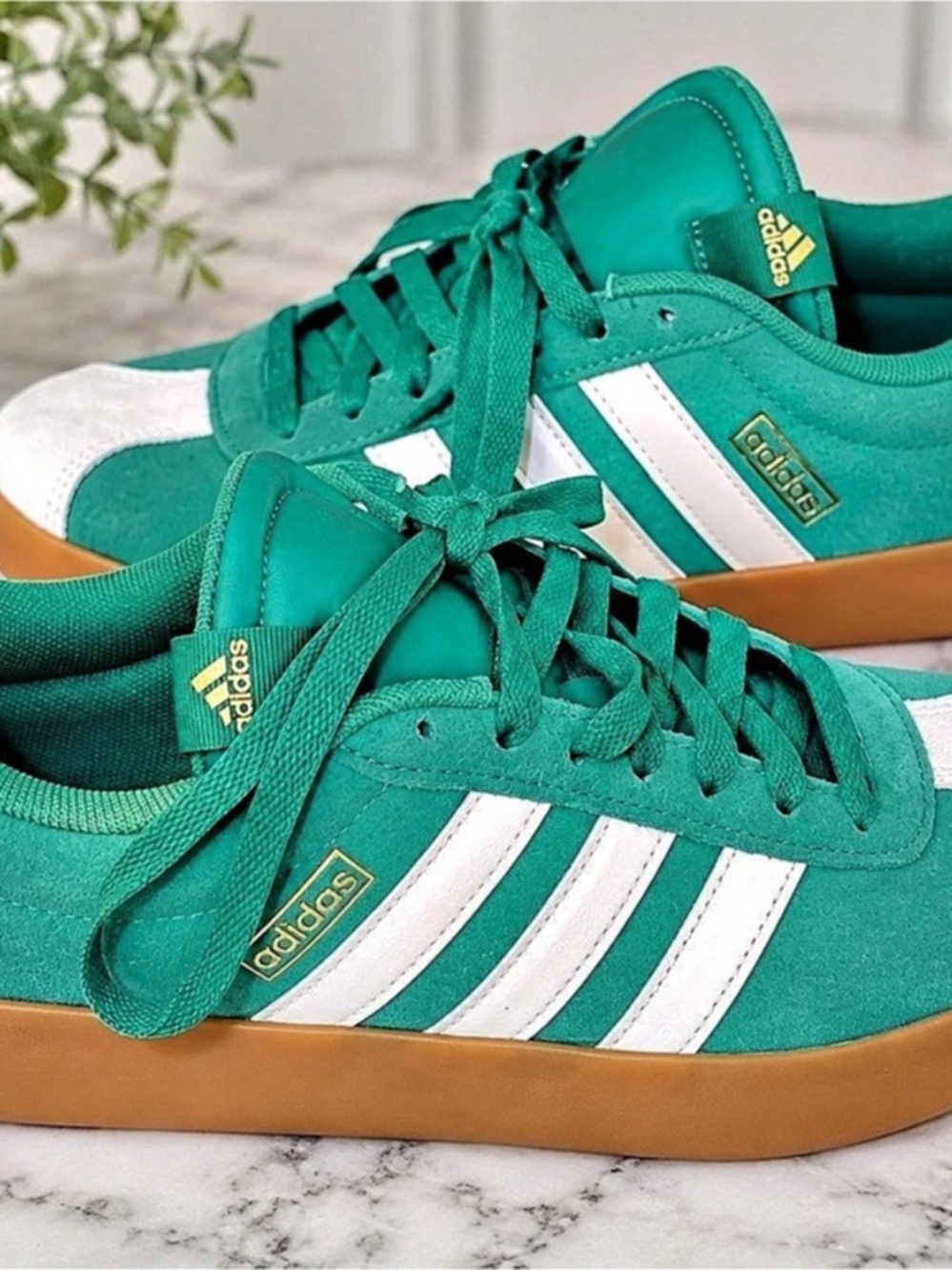 adidas Men's VL Court 3.0 green & White Sneakers US 8 Like New
